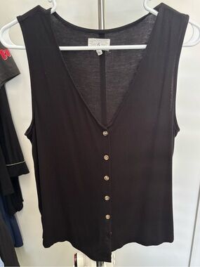 Loft Lou & Grey Top